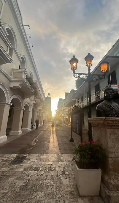 Apartment Luxurious Palm Breeze Studio Apt In San Isidro La Grua